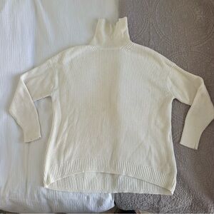 J.Crew Women's Cream Turtleneck Sweater (M/L)